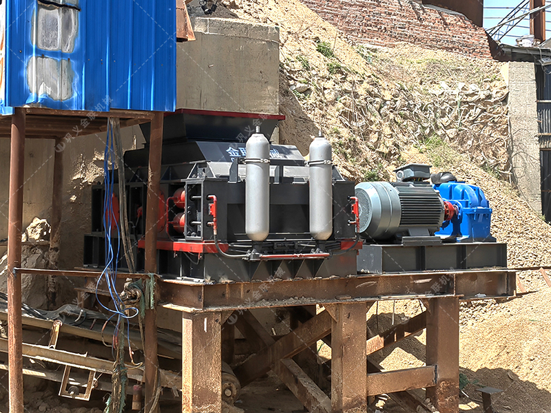 液壓對輥破碎機(jī)如何做到"吃硬不吃虧"——高能效破碎還省電？