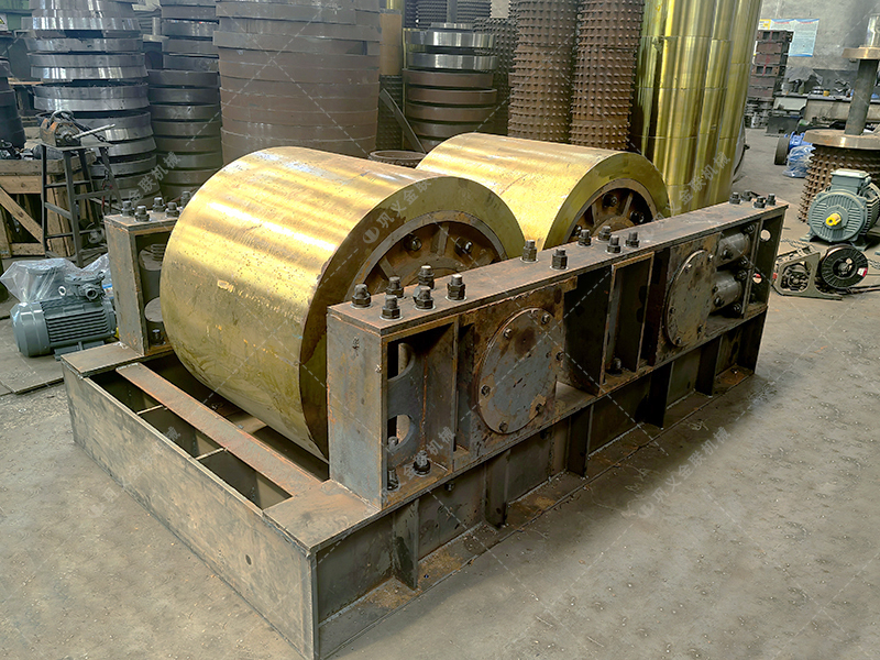 明明白白投資：購買 1210型液壓對輥破碎機(jī)前需要算清的 “經(jīng)濟(jì)賬”?