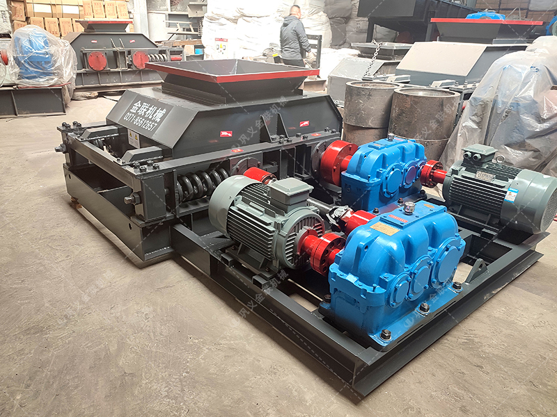 雙齒輥破碎機處理含雜原煤:專業(yè)優(yōu)勢究竟比傳統(tǒng)設(shè)備強在哪? 雙齒輥破碎機處理含雜原煤:專業(yè)優(yōu)勢究竟比傳統(tǒng)設(shè)備強在哪?